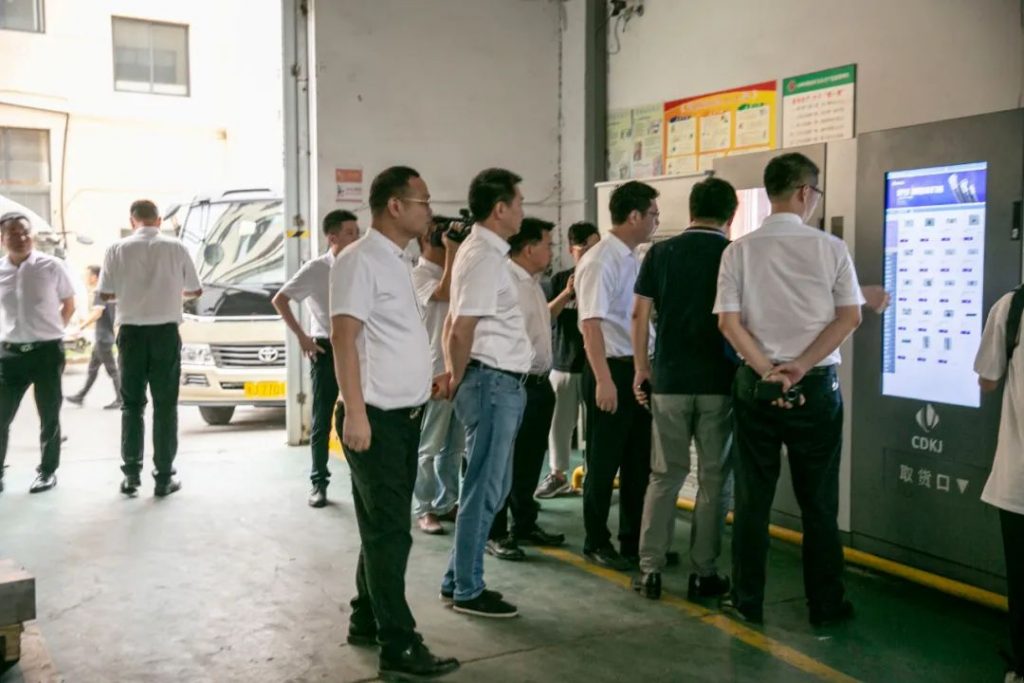 路桥区区长潘军明等领导莅临我司调研考察